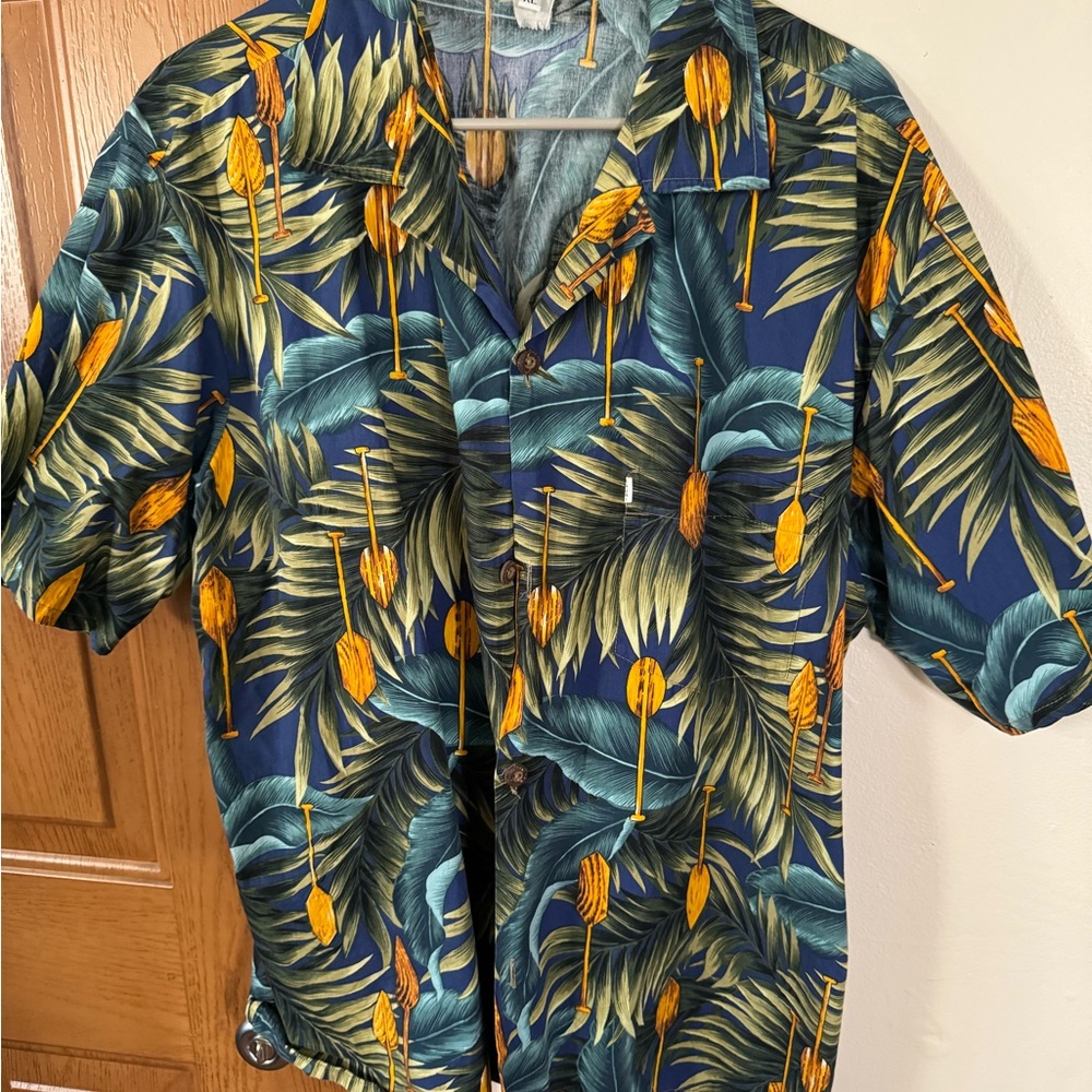 Tropical Men’s Blue and Green Leaf and Boat Oar Shirt XL